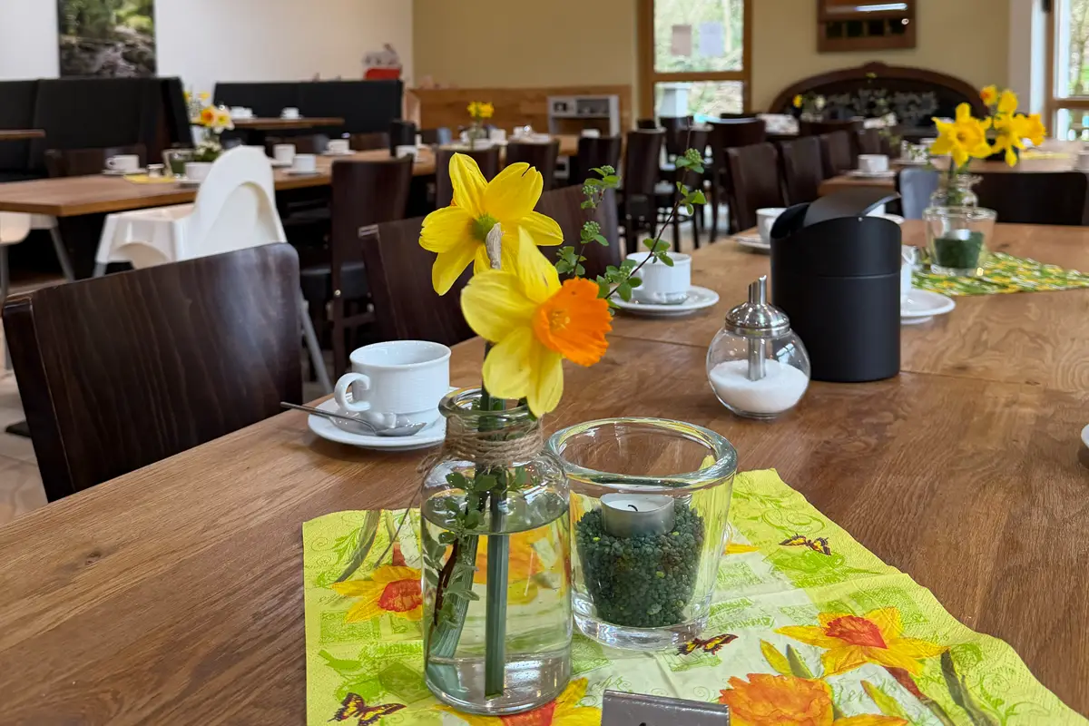 Essen im Kapellenhof<br />

